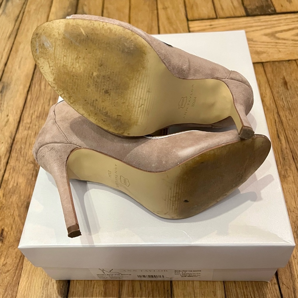ANN TAYLOR Moira Peep Toe Suede Leather Heels - Picture 4 of 10